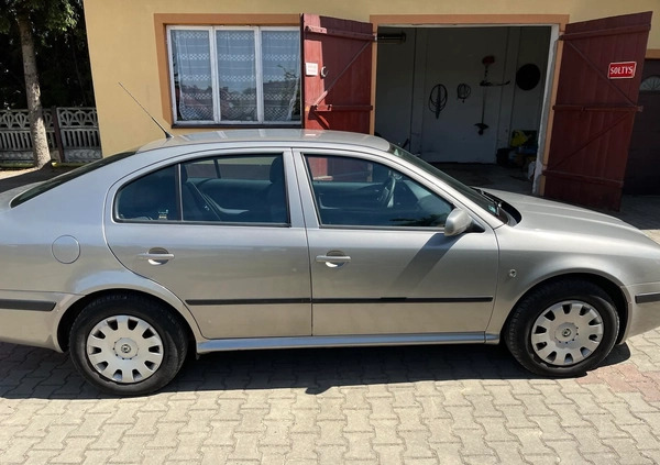 Skoda Octavia cena 9900 przebieg: 271089, rok produkcji 2009 z Rychwał małe 29